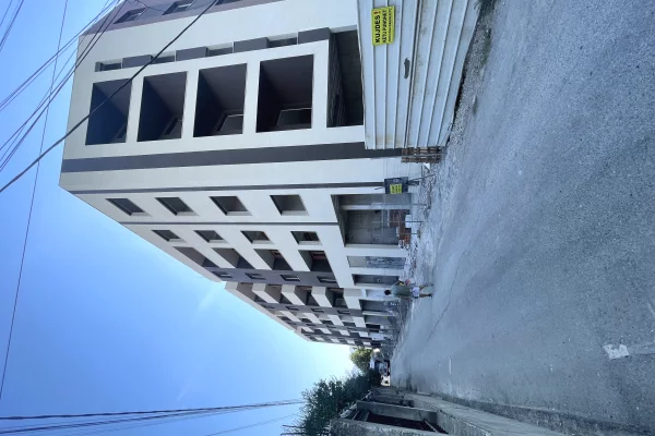 Apartament 2+1 per Shitje/Kamez