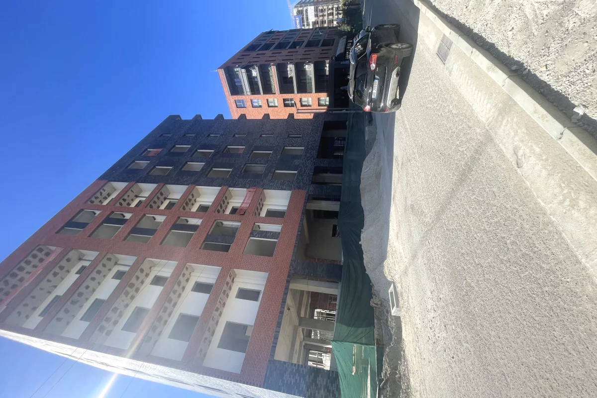 Shtepi ne shitje Apartament ne Tirane, 2+1, Mobilimi Bosh, pa mobiluar, Pagesa 11,000,000  Leke.