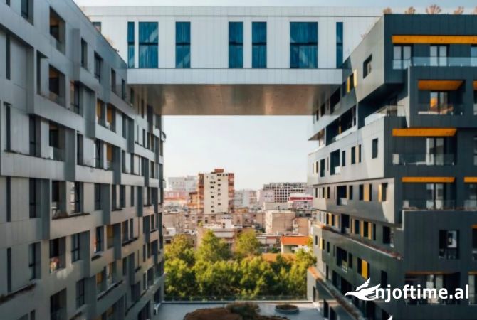 Ambjent komercial 116m2 te Square 21