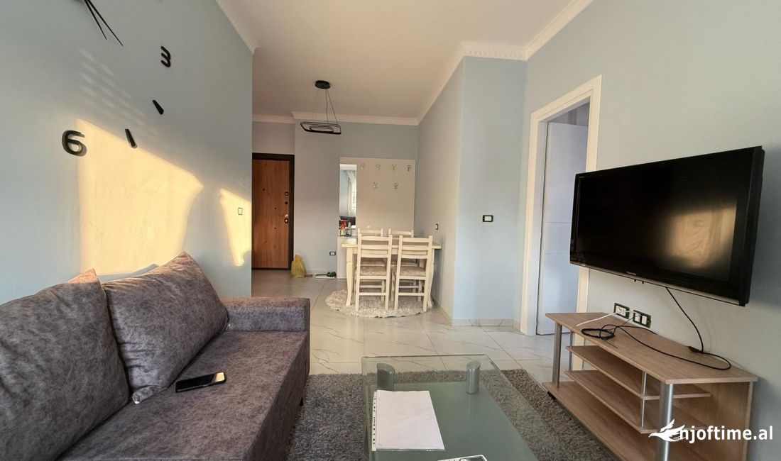 Appartamento in affitto a Tirana 1+1, Arredato