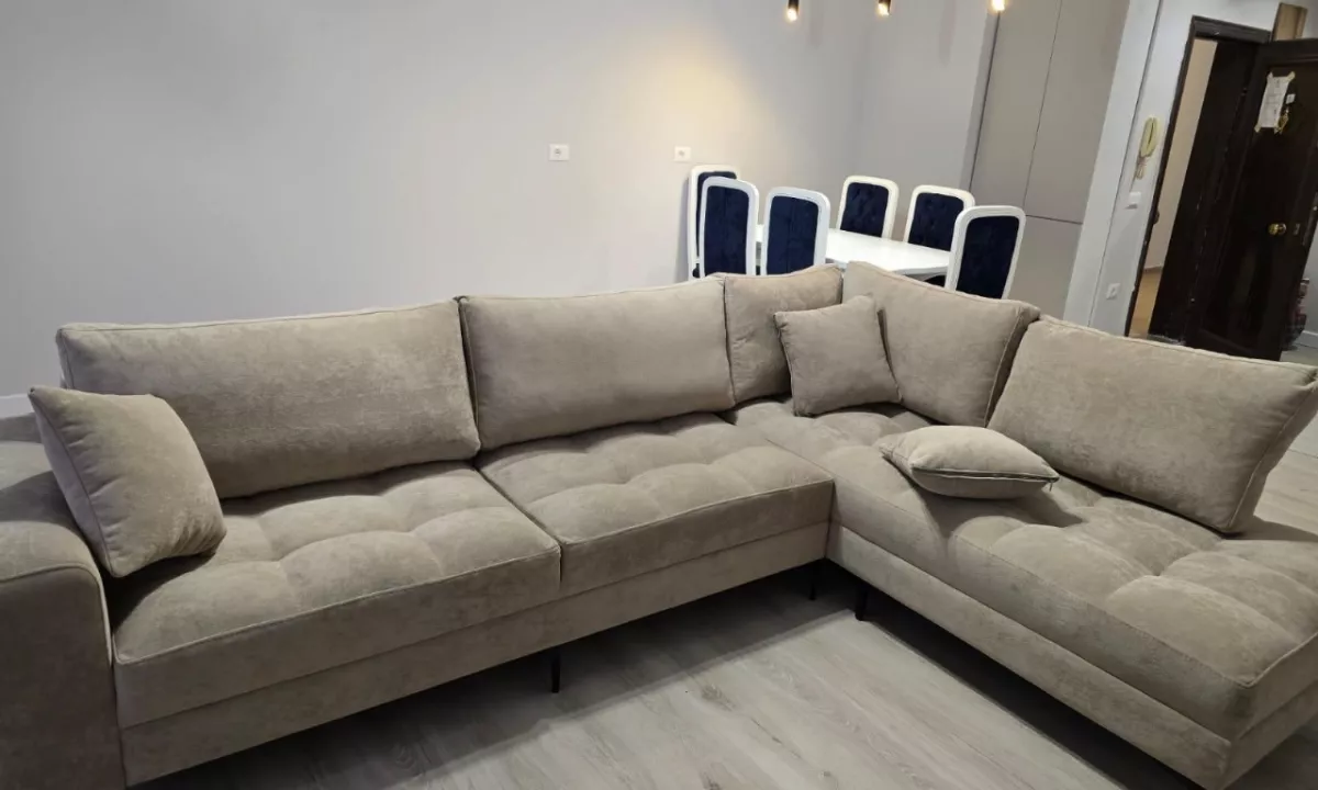 Shtepi me qera Apartament ne Tirane, 2+1, Mobilimi E mobiluar, Pagesa 500  Euro.