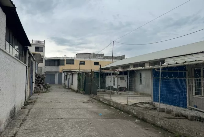 Ambient biznesi ne shitje 4+1 ne Durres - 78,000 Euro