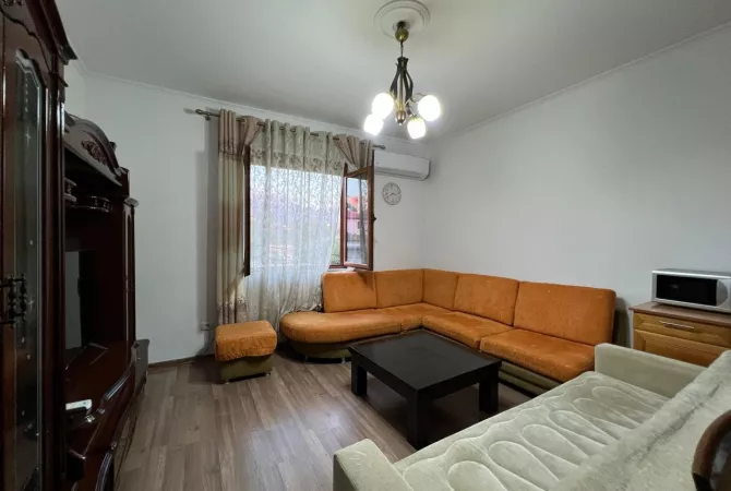 Shtepi ne shitje 2+1 ne Tirane - 85,000 Euro