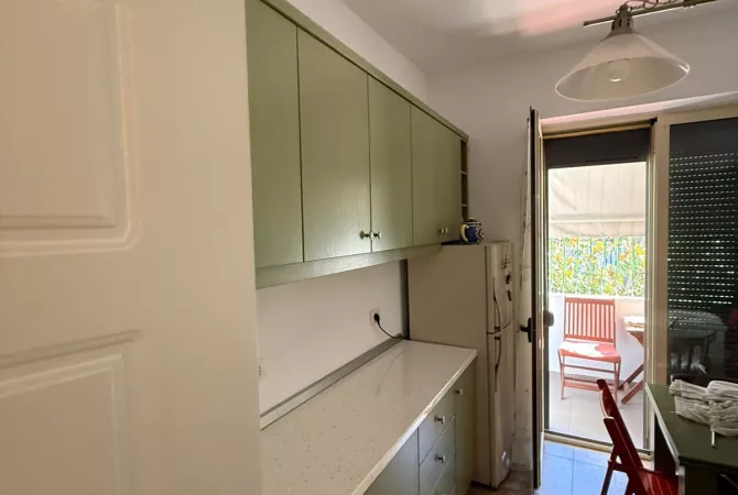 Shtepi me qera Apartament ne Tirane, 1+1, Mobilimi E mobiluar, Pagesa 60,000  Leke.