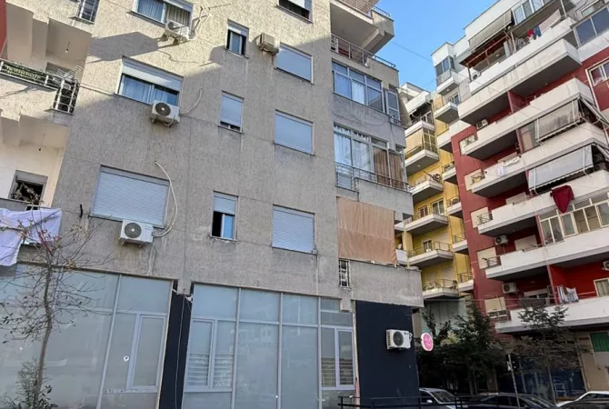 Business Property for Rent 4+1 in Tirana - 400 Euro