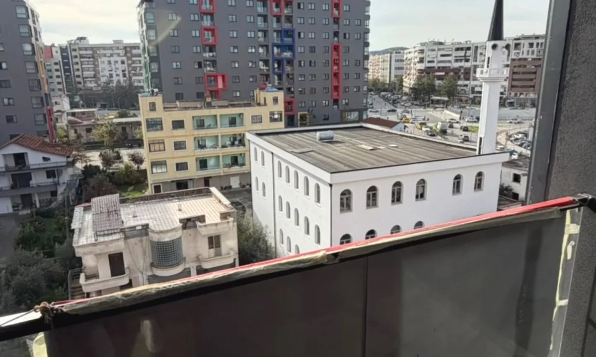 Appartamento in vendita a Tirana 2+1, Vuoto