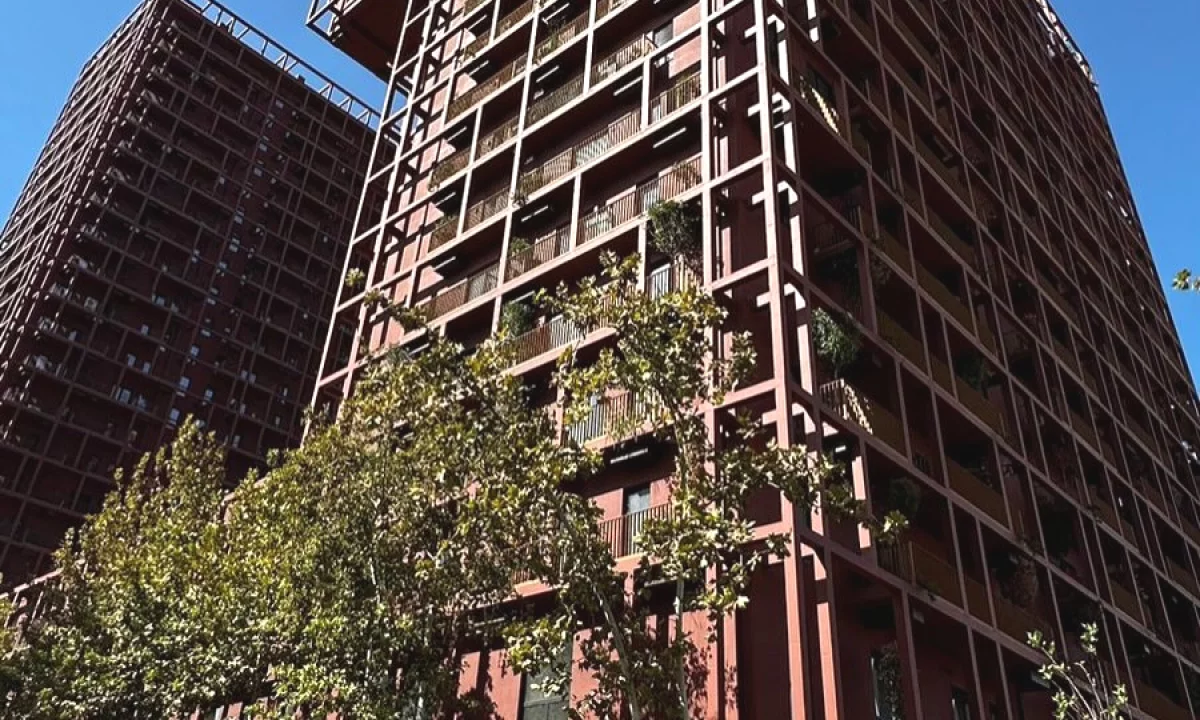 Jepet me Qira Ambient Biznesi – Tirana Garden Building.