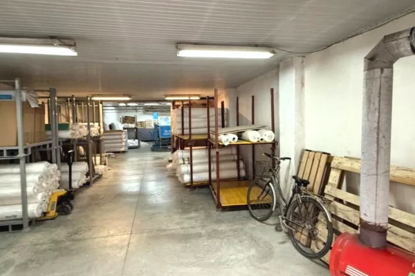 Ambiente Commerciale in Vendita 4+1 a Durazzo - 80,000 Euro