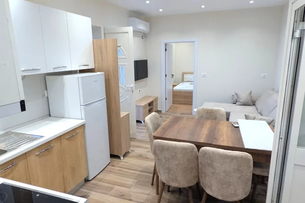 Casa privata/Indipendente in affitto a Tirana 2+1, Arredato