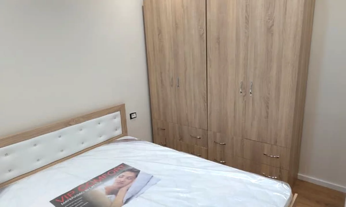 Casa privata/Indipendente in affitto a Tirana 2+1, Arredato