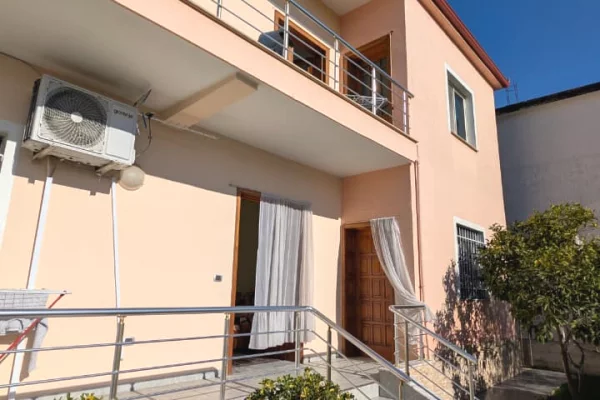 Casa in affitto 1+1 a Tirana - 30,000 Leke