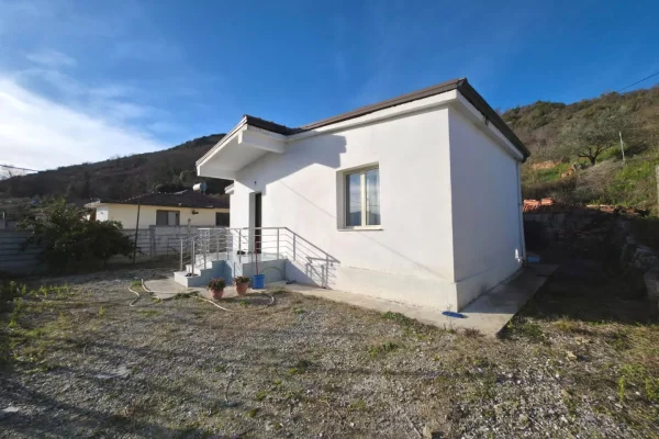 Shtepi ne shitje 2+1 ne Tirane - 73,000 Euro