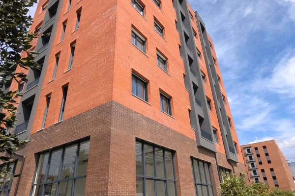 Shitet apartament 1+1 në Paskuqan 