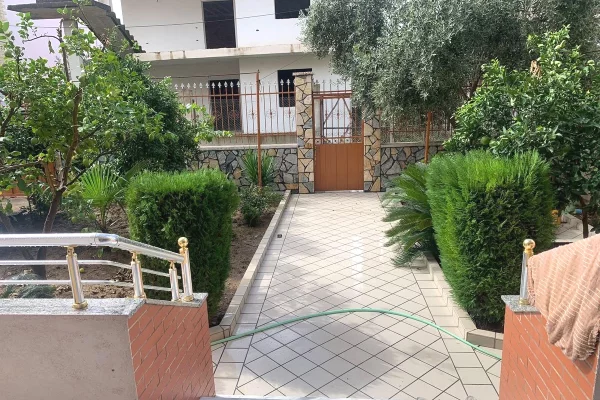 Shtepi me qera 1+1 ne Tirane - 30,000 Leke