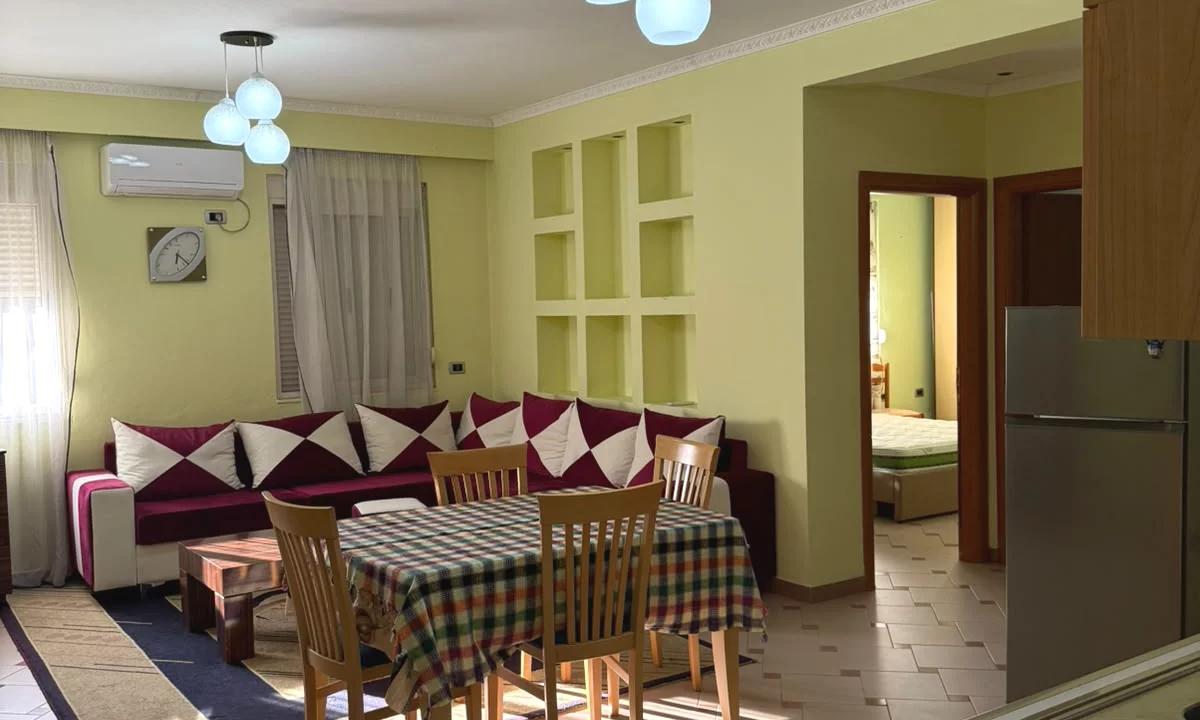 Shtepi me qera Apartament ne Tirane, 1+1, Mobilimi E mobiluar, Pagesa 650  Euro.