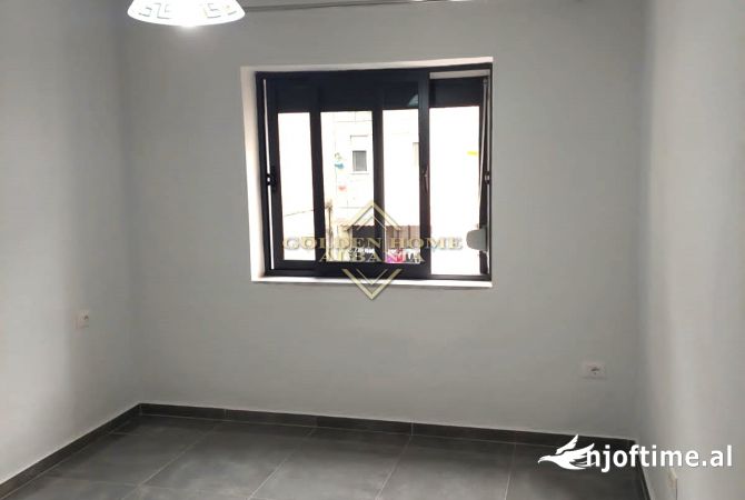 Jepet me qera apartament 1+1 bosh per zyra tek ish Parku i Autobuzave