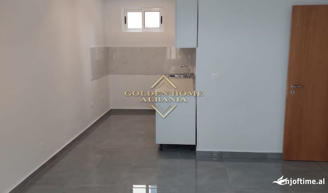 Jepet me qera apartament 1+1 bosh per zyra tek ish Parku i Autobuzave