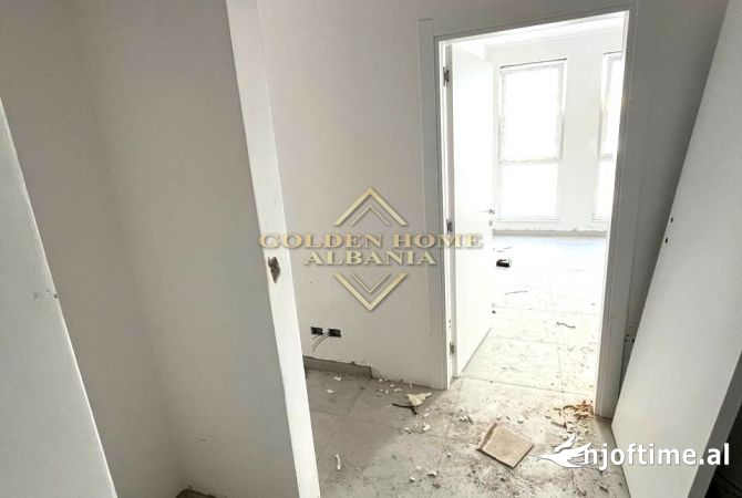 Appartamento in vendita a Tirana 2+1, Vuoto