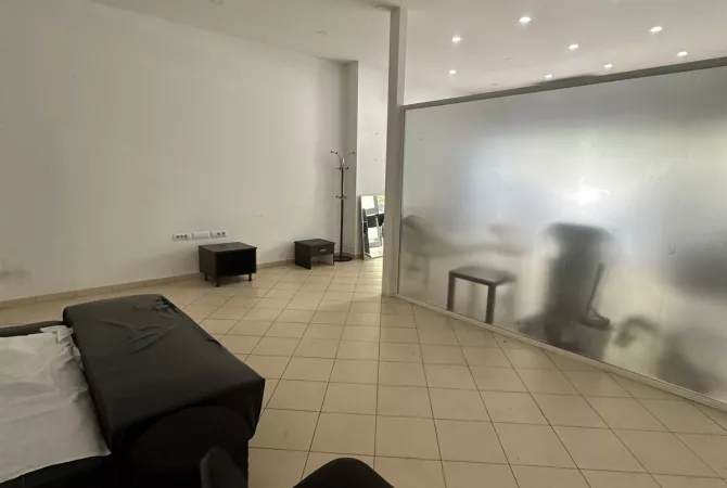 Business Property in Sale 2+1 in Tirana - 217,000 Euro