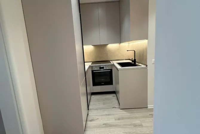 Shtepi ne shitje Apartament ne Tirane, 2+1, Mobilimi E mobiluar, Pagesa 250,000  Euro.