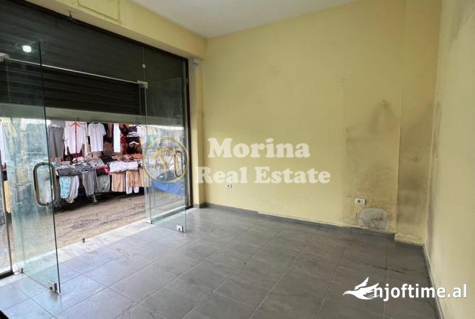 Ambiente Commerciale in Vendita 1+1 a Tirana - 105,060 Euro