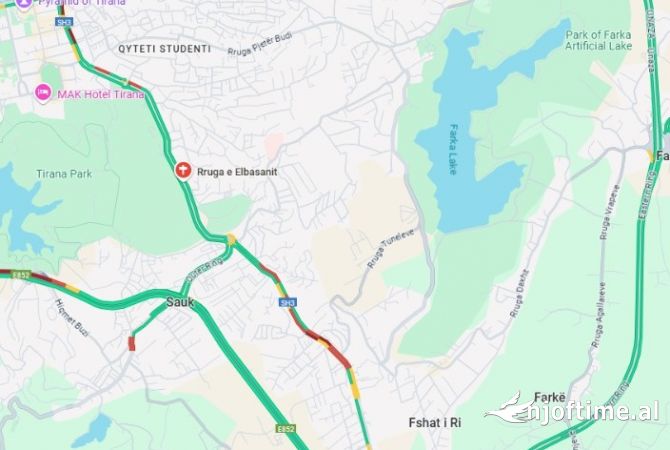 Ambiente Commerciale in Vendita 1+1 a Tirana - 53,000 Euro
