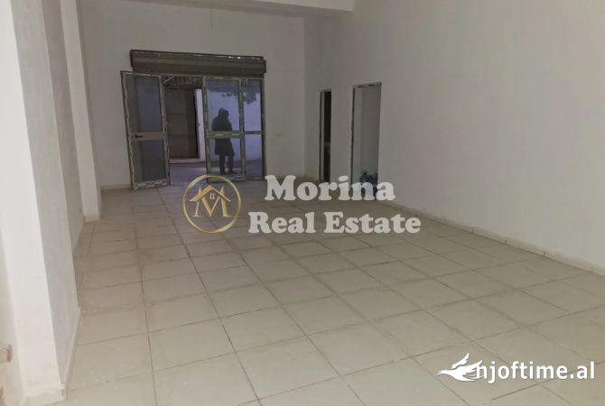 Ambiente Commerciale in Affitto 1+1 a Tirana - 480 Euro