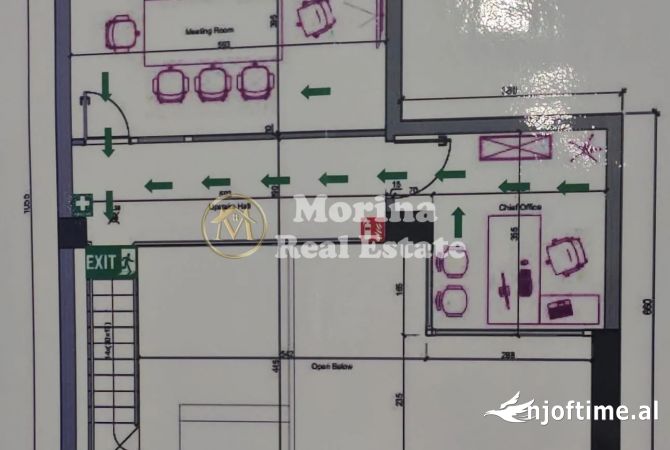 Ambiente Commerciale in Affitto 3+1 a Tirana - 2,700 Euro