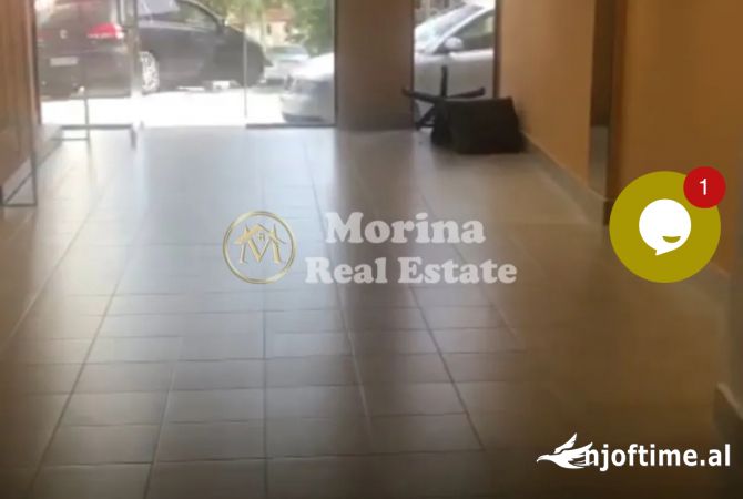 Ambiente Commerciale in Affitto 1+1 a Tirana - 400 Euro