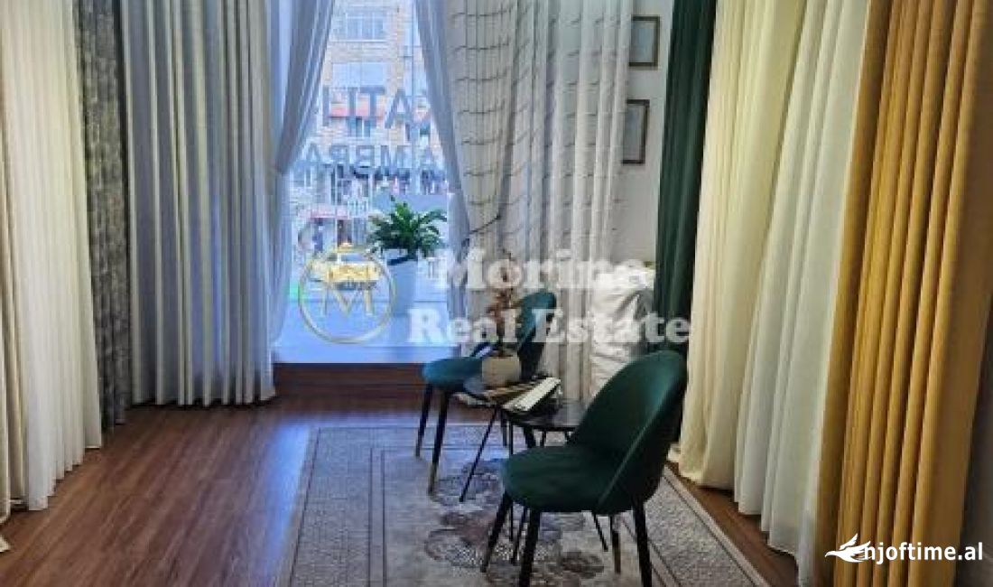 Dyqan prane tregut te Medreses, 650000 Euro (i Diskutueshem)