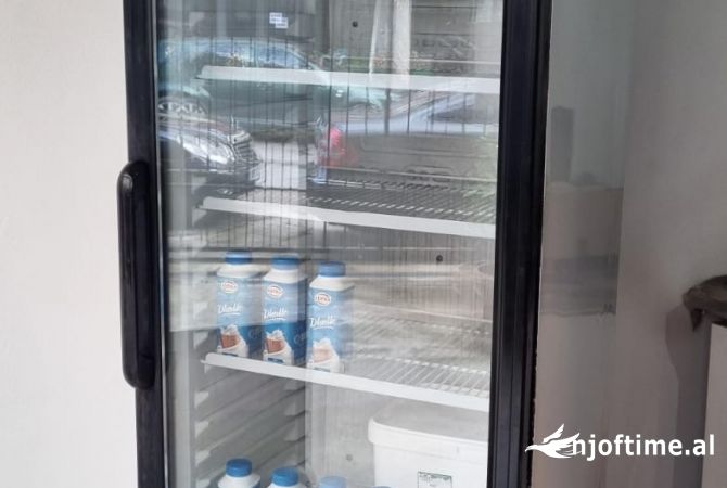 Pajisje biznesi ne shitje ne Tirane - 100 Leke