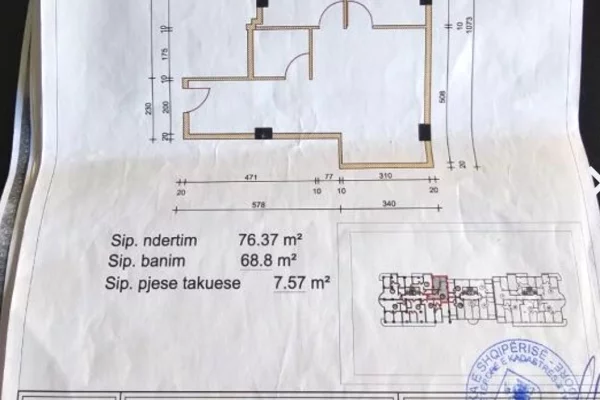 Shtepi ne shitje Apartament ne Tirane, 2+1, Mobilimi Bosh, pa mobiluar, Pagesa 120,000  Euro.