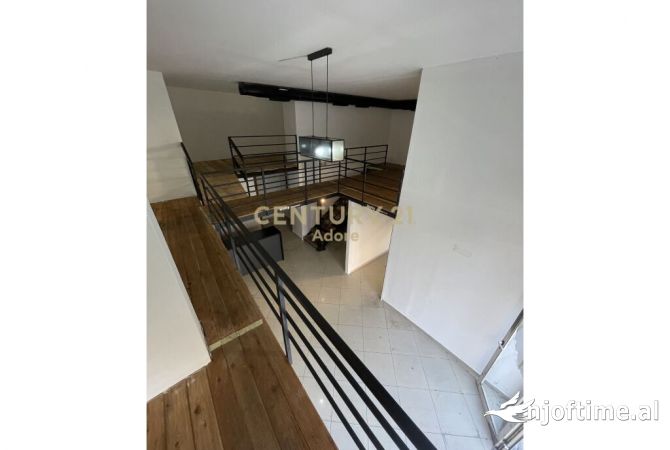 Ambiente Commerciale in Affitto 1+1 a Tirana - 1,000 Euro