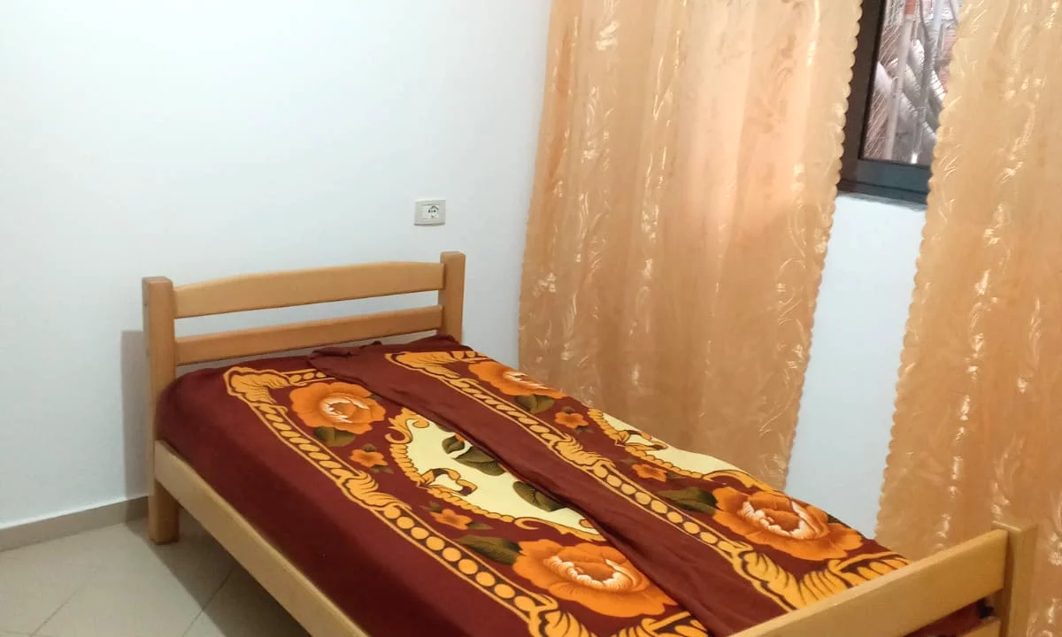 Shtepi me qera Apartament ne Tirane, 2+1, Mobilimi E mobiluar, Pagesa 35,000  Leke.