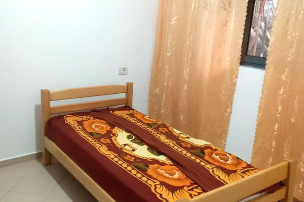 Shtepi me qera 2+1 ne Tirane - 35,000 Leke