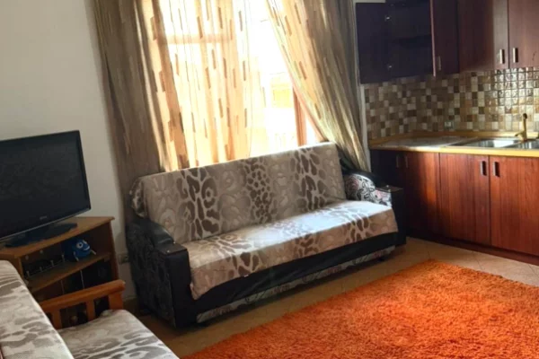 Shtepi me qera Apartament ne Tirane, 1+1, Mobilimi E mobiluar, Pagesa 33,000  Leke.