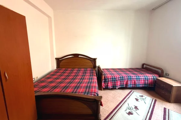 Shtepi me qera Astir