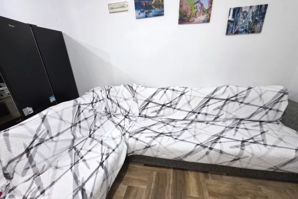 Shtepi me qera Apartament ne Tirane, 2+1, Mobilimi E mobiluar, Pagesa 58,000  Leke.