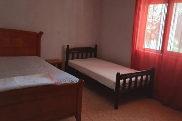 House for Rent 1+1 in Tirana - 20,000 Leke
