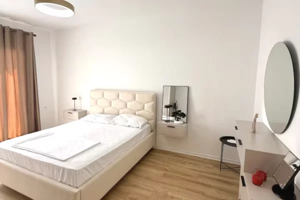 Shtepi me qera Apartament ne Tirane, 1+1, Mobilimi E mobiluar, Pagesa 40,000  Leke.