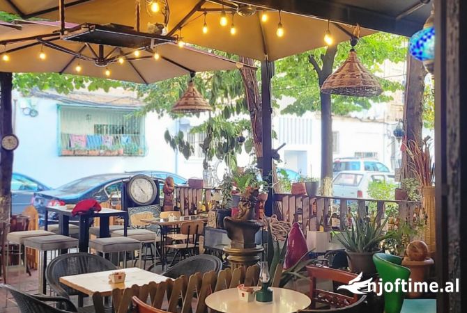 Shitet ose Jepet me Qira Biznes Risto Bar ne Myslym Shyr