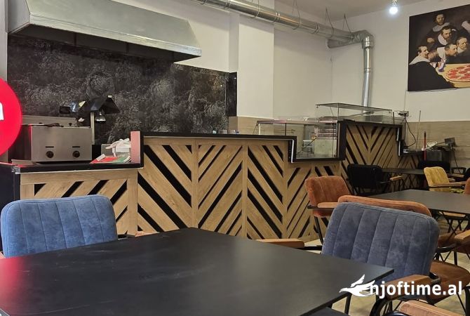 Ambiente Commerciale in Affitto 2+1 a Tirana - 1,000 Euro