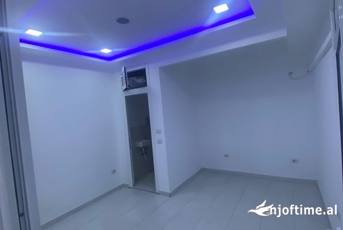 Ambient biznesi ne shitje 1+1 ne Tirane - 92,000 Euro