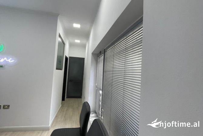 Ambient biznesi ne shitje 1+1 ne Tirane - 90,000 Euro