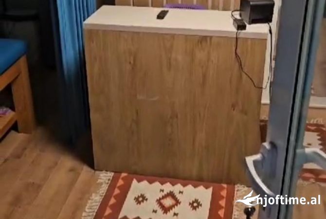 Ambiente Commerciale in Affitto 1+1 a Tirana - 5,000 Euro