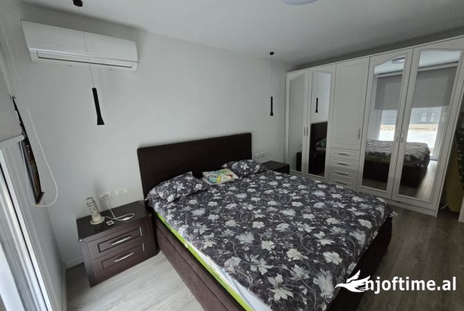 Appartamento in vendita a Tirana 2+1, Arredato