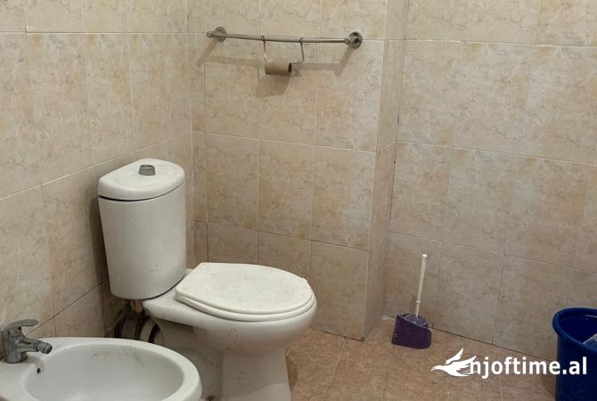 Appartamento in affitto a Tirana 2+1, Arredato