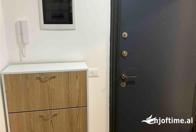 Shtepi me qera Apartament ne Tirane, 2+1, Mobilimi E mobiluar, Pagesa 450  Euro.