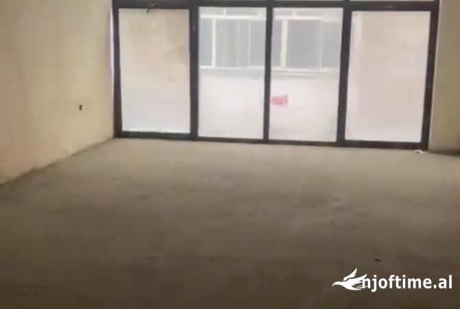 Ambient biznesi ne shitje 1+1 ne Tirane - 65,000 Euro