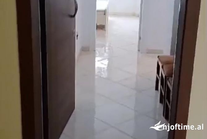 Appartamento in affitto a Tirana 1+1, Arredato